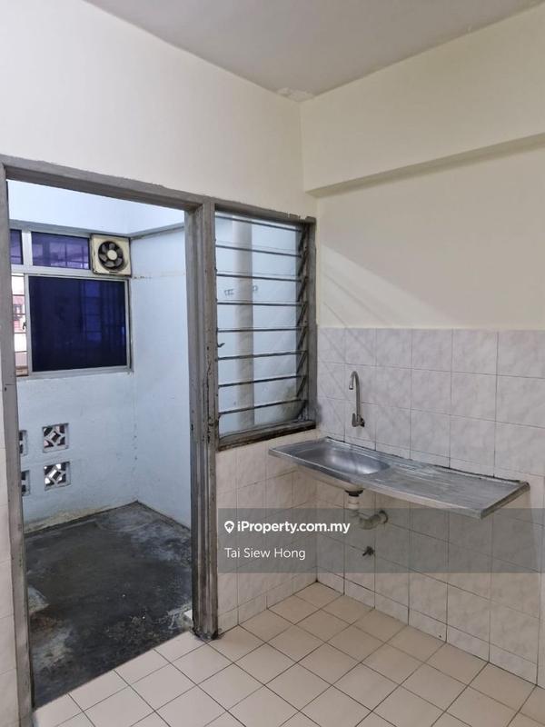 For Rent - Avenue Court