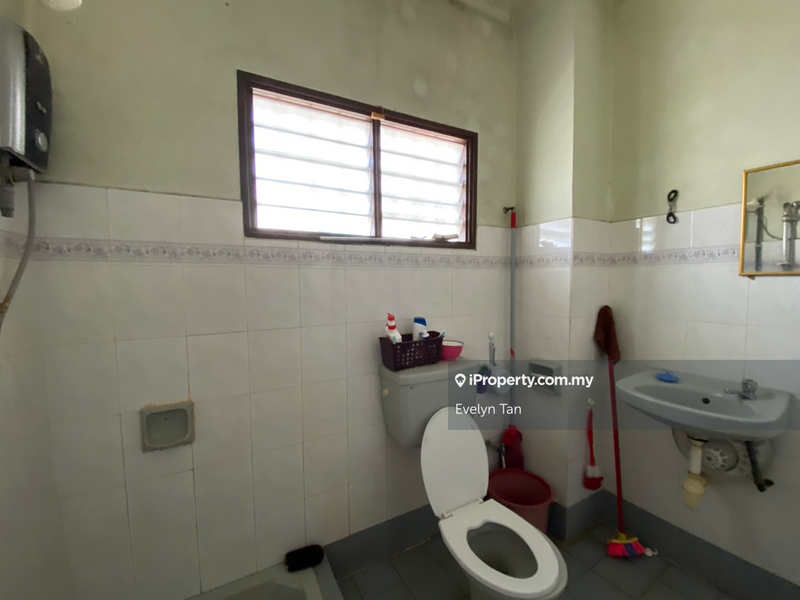 Rumah Berangkai 2 Tingkat untuk Dijual di Subang Jaya, Selangor oleh Evelyn Tan - iProperty.com.my