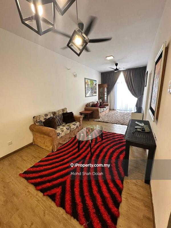 For Sale - Lakefront Homes