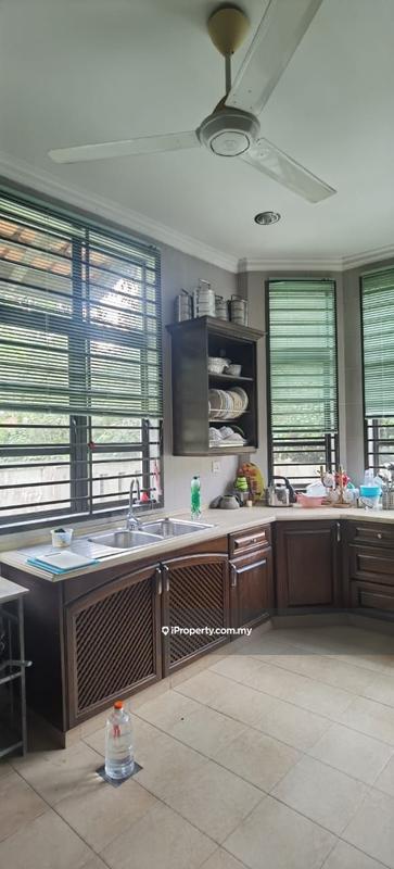Bungalow House untuk Dijual di Taman Equine, Seri Kembangan oleh Vanny Lum - iProperty.com.my