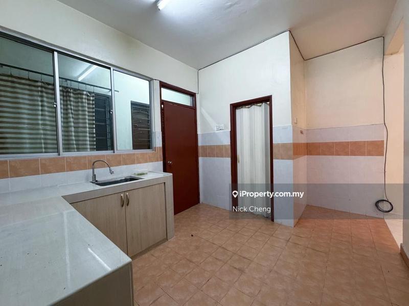 Rumah Berangkai 2 Tingkat untuk Dijual di Taman Bestari Indah@Double Storey Medium Low Cost, Ulu Tiram oleh Nick Cheng - iProperty.com.my