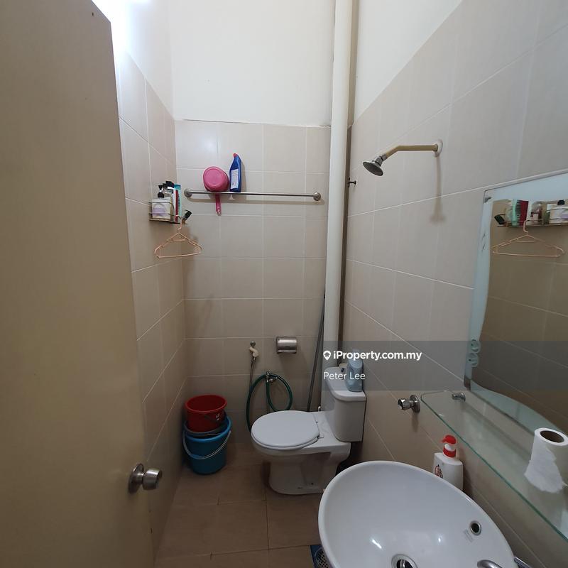 Townhouse for Sale in Kota Kemuning, Shah Alam by Peter Lee - iProperty.com.my