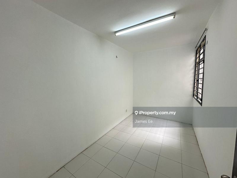 Flat for Rent in Damai Utama by James Ee - iProperty.com.my