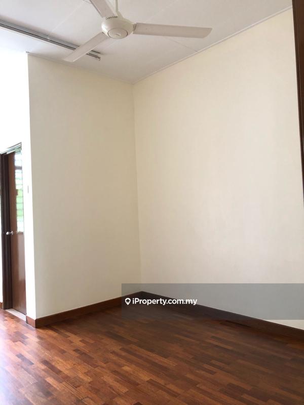 Rumah Teres 2-Tingkat untuk Dijual di Kota Kemuning, Shah Alam oleh Christine Lam - iProperty.com.my