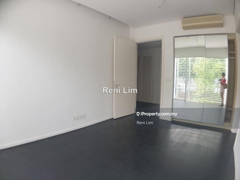 Bungalow House for Sale in Seri Pilmoor,Bayu Utara,Bayu Selatan, Ara Damansara by Reni Lim - iProperty.com.my