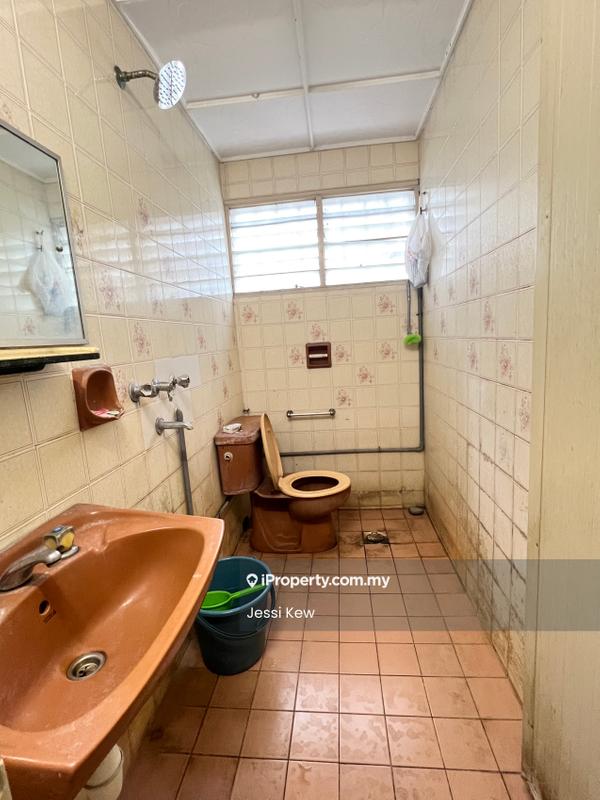 Rumah Berkembar untuk Dijual di Taman Tun Dr Ismail, Kuala Lumpur oleh Jessi Kew - Bathroom - iProperty.com.my