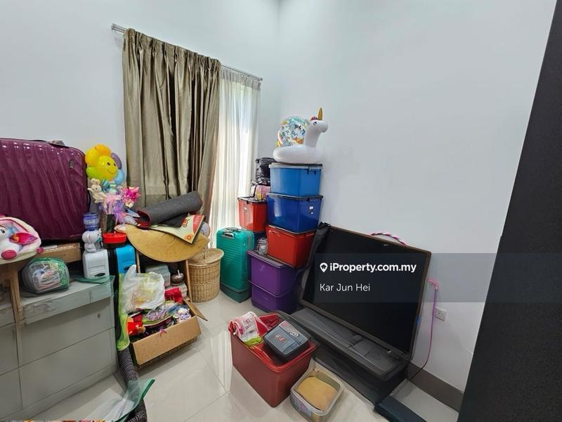 For Sale - Emerald Hill