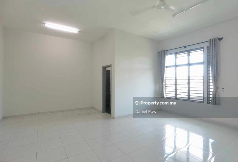 Rumah Berangkai 2 Tingkat untuk Disewa di Taman Desa Cheng Perdana 1, Cheng oleh Daniel Pow - iProperty.com.my