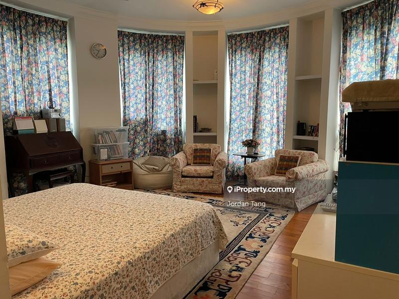 For Sale - La Grande Kiara