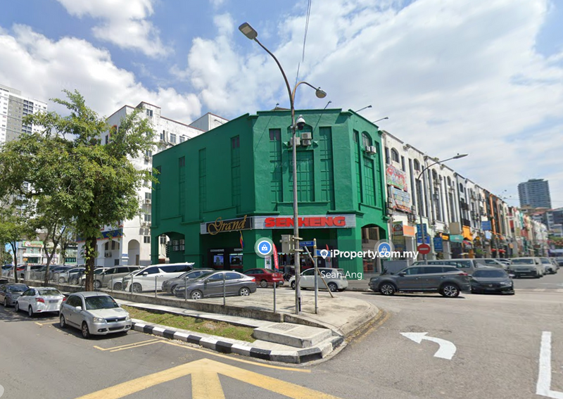 For Sale - CORNER, Huge Land, Kuchai Lama, Fully Tenanted, High ROI, Jalan Kuchai Maju