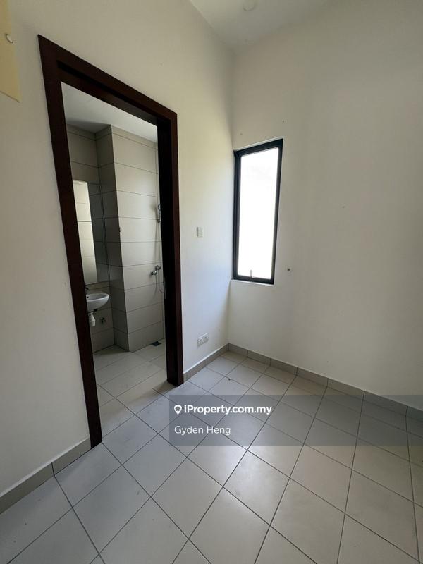 Bungalow House for Sale in Leisure Farm, Gelang Patah by Gyden Heng - iProperty.com.my