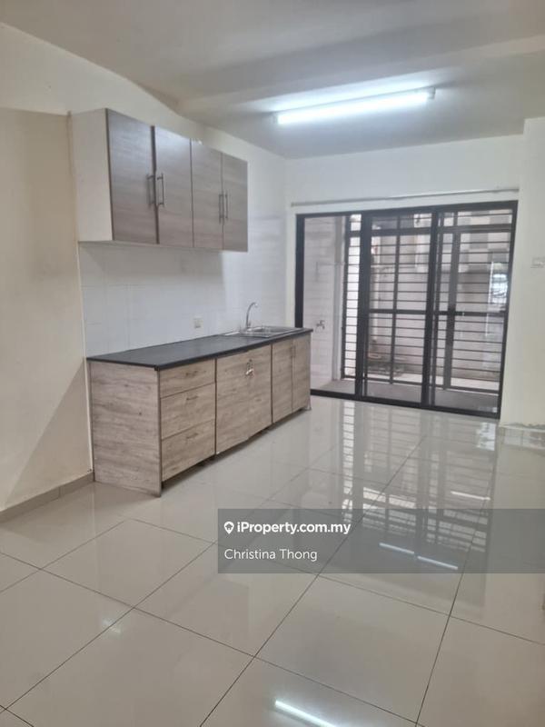 Rumah Berangkai 3 Tingkat untuk Dijual di Lake Fields, Sungai Besi oleh Christina Thong - iProperty.com.my