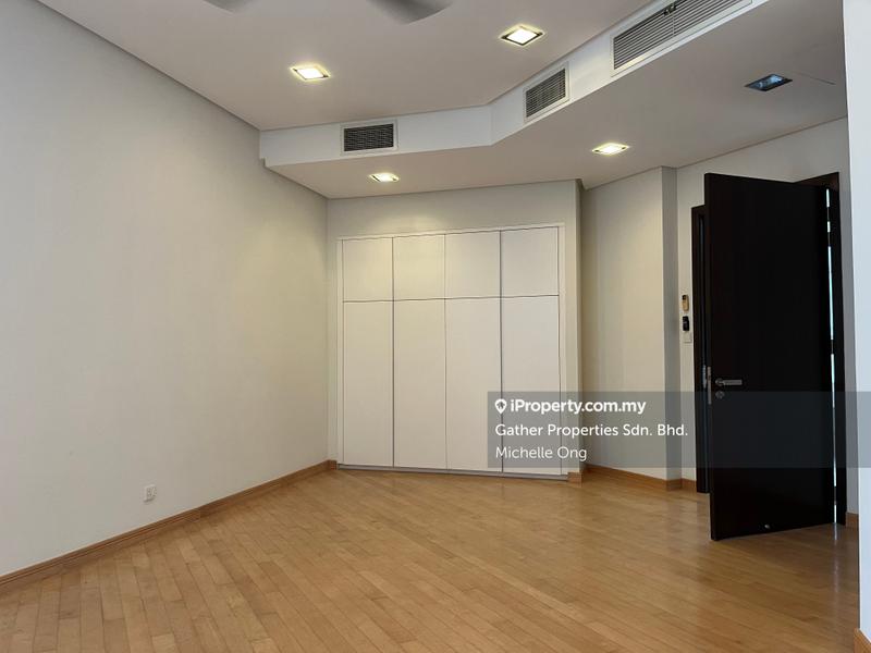 For Sale - Gallery @ U-Thant