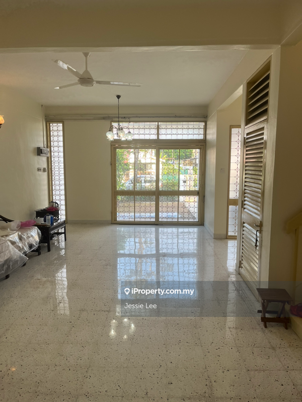 Semi-Detached House for Rent in Taman Molek, Butterworth by Jessie Lee - iProperty.com.my