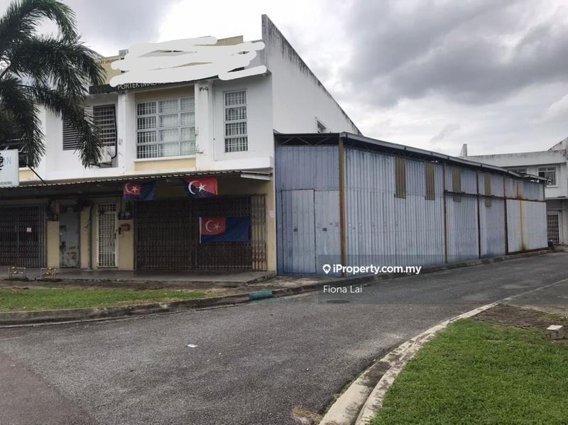 For Sale - Nusa Cemerlang Double storey corner shop