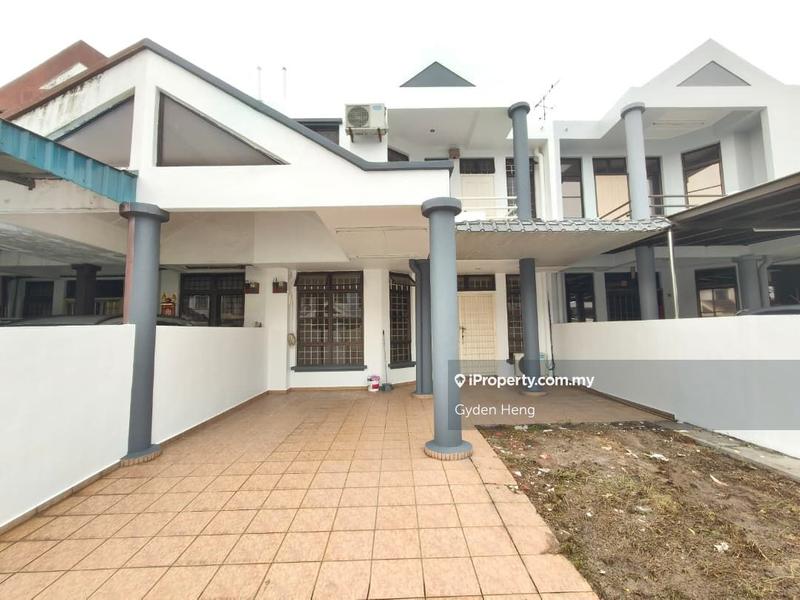 Rumah Teres 2-Tingkat untuk Dijual di Taman Desa Cemerlang, Ulu Tiram oleh Gyden Heng - iProperty.com.my