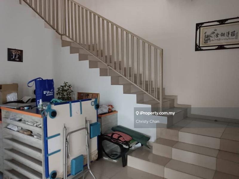 Semi-Detached House for Sale in Taman Equine, Seri Kembangan by Christy Chan - iProperty.com.my