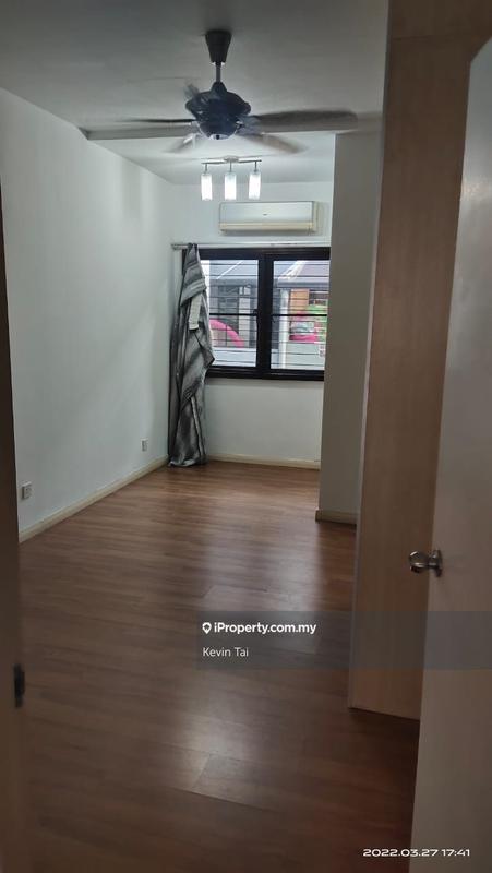 3-storey Terraced House for Sale in Meadow Lakefields, Sg Besi, Sungai Besi by Kevin Tai - iProperty.com.my