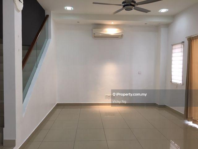 Rumah Teres 2-Tingkat untuk Dijual di Taman Tasik Prima, Puchong oleh Vicky Ng - iProperty.com.my