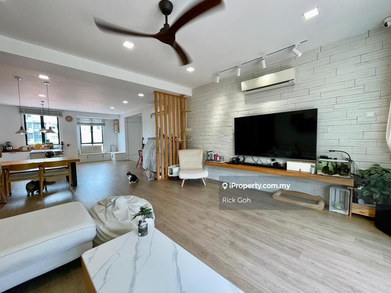 For Sale - Scotland Villa