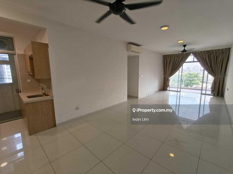 Condominium untuk Dijual di Midfields 2 oleh Ivan Lim - Living Room - iProperty.com.my