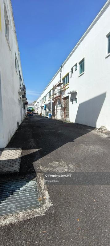 Kedai untuk Disewa di Taman Saujana Puchong, Seri Kembangan oleh Philip Chan - iProperty.com.my