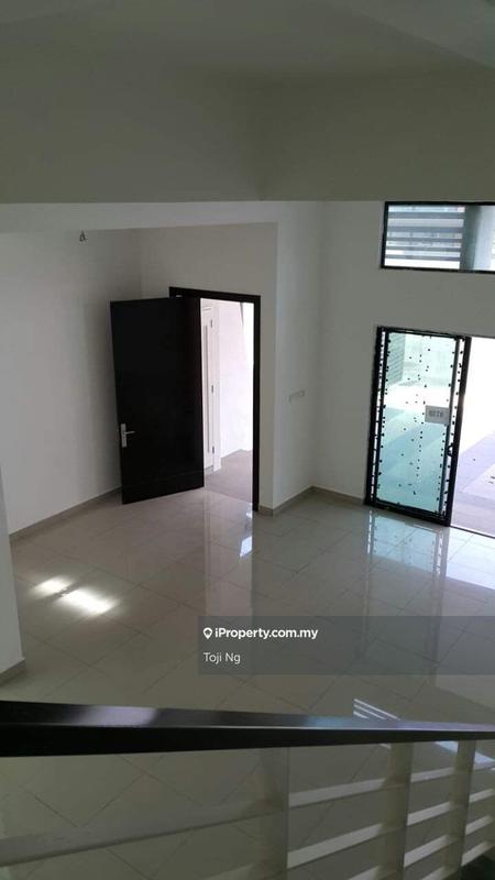 Rumah Berangkai 2 Tingkat untuk Dijual di Taman Putra Prima, Puchong oleh Toji Ng - iProperty.com.my