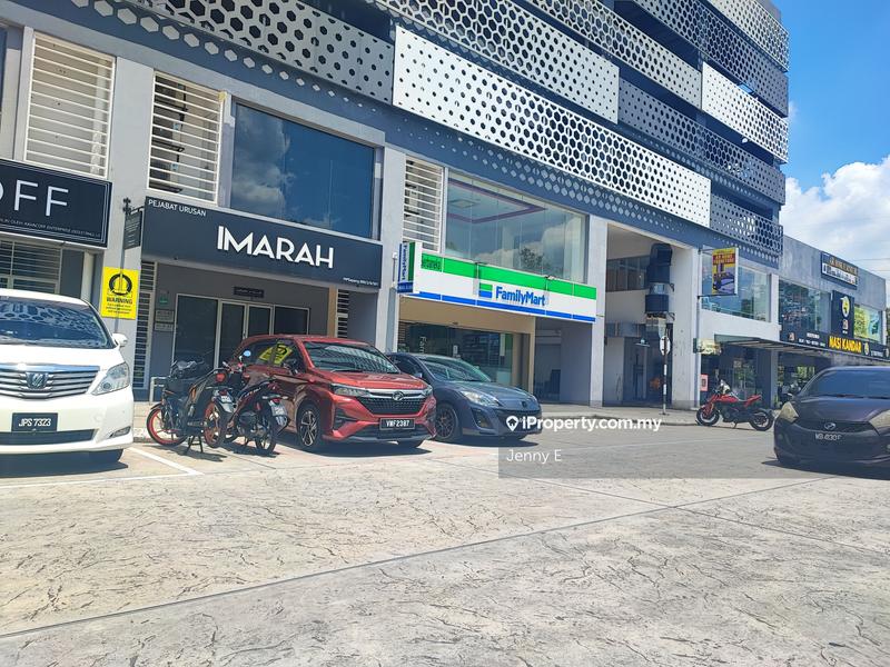 For Sale - Savanna Lifestyle Retail