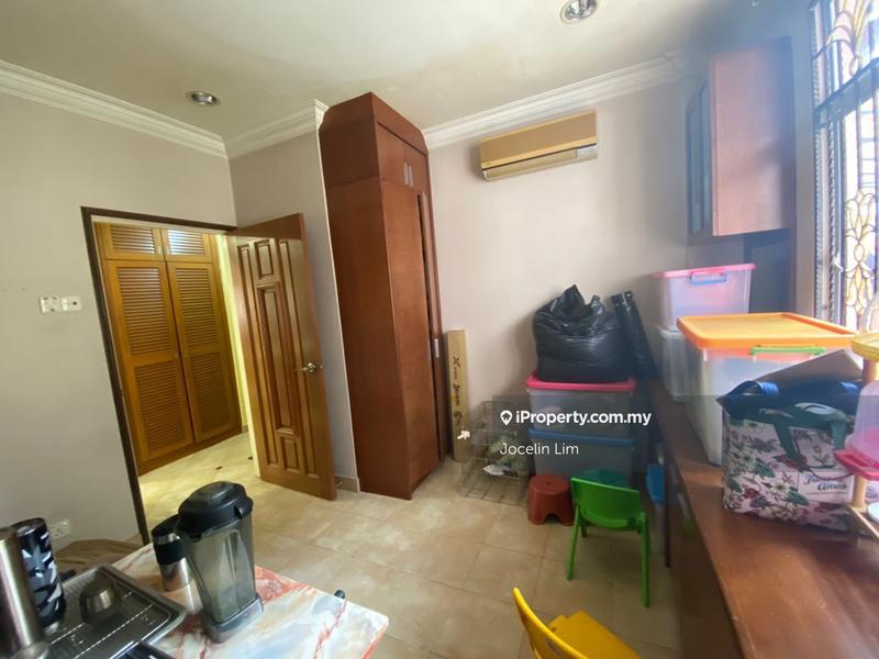 Bungalow House for Sale in Bukit Jalil Golf, Bukit Jalil by Jocelin Lim - iProperty.com.my