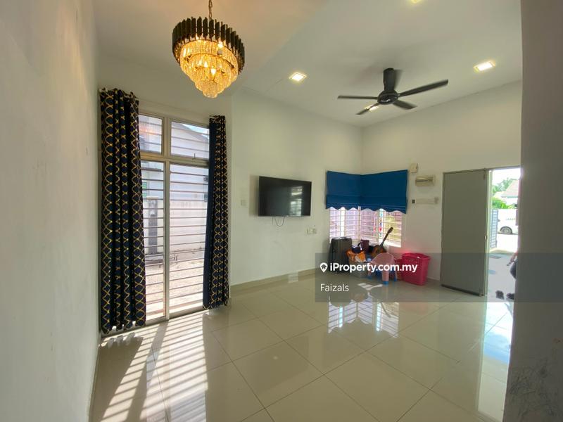 Rumah Berkembar untuk Dijual di Shah Alam, Selangor oleh Faizals - iProperty.com.my