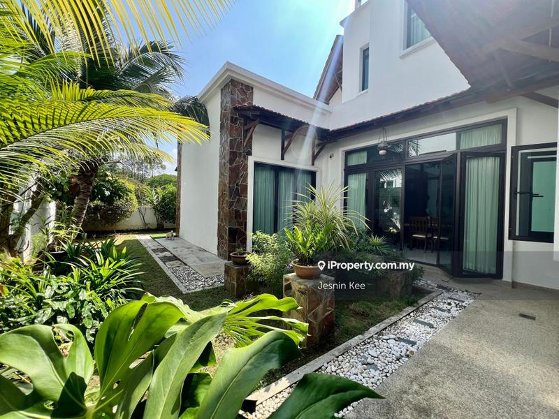 Bungalow House for Sale in Perdana Lakeview East, Cyberjaya by Jesnin Kee - iProperty.com.my