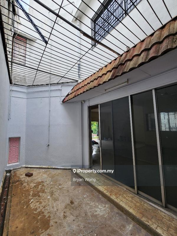 Rumah Berkembar untuk Dijual di Damansara Jaya, Petaling Jaya oleh Bryan Wong - iProperty.com.my