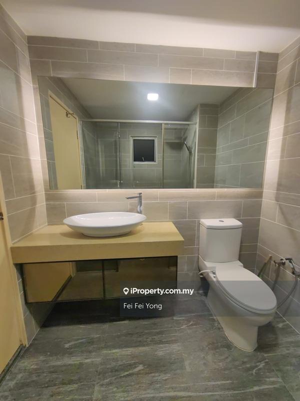 For Sale - Aston Kiara 3