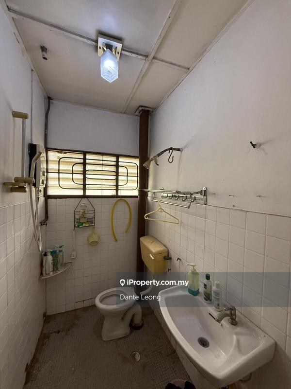 Rumah Berangkai 3 Tingkat untuk Dijual di Taman Sri Muda, Shah Alam oleh Dante Leong - iProperty.com.my