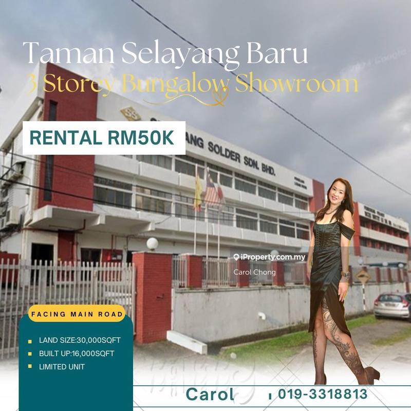 For Rent - Facing Main Road Taman Selayang Baru 3 Storey Bungalow Showroom For Rent