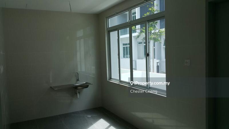 Rumah Teres 3-Tingkat untuk Dijual di Jalan Barat @ D'Island Residence, Puchong, Puchong oleh Chester Cheng - iProperty.com.my
