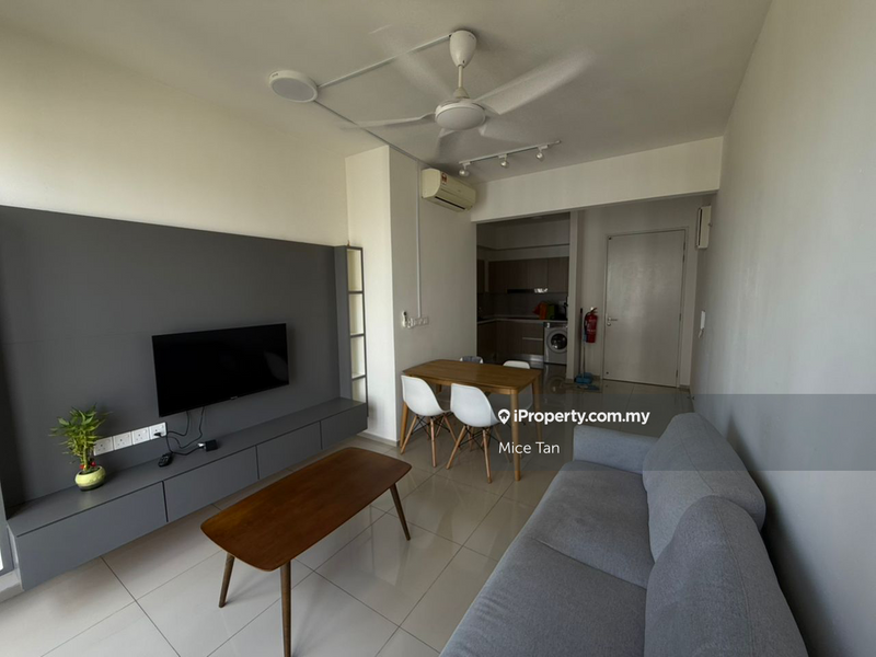 For Rent - Gravit8, Klang
