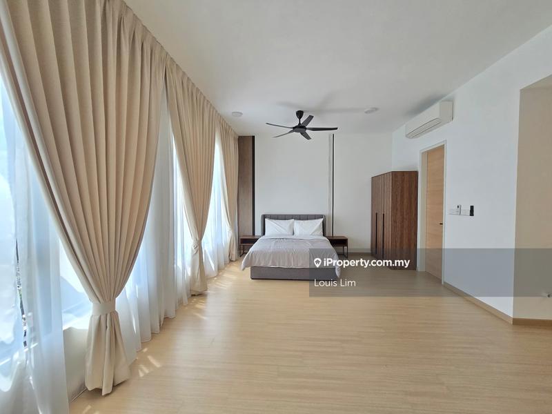 For Rent - Trinity Pentamont