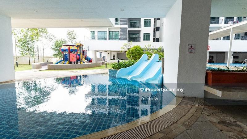 For Sale - Sapphire On The Park