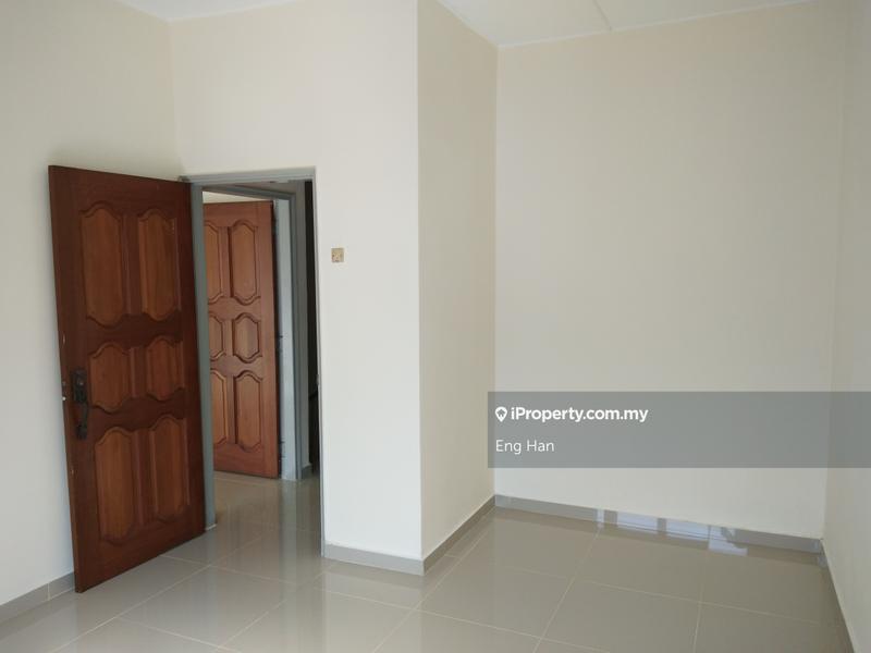 2-storey Terraced House for Sale in Taman Overseas Union (Taman Oug), Jalan Klang Lama (Old Klang Road) by Eng Han - iProperty.com.my