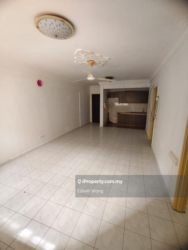 For Sale - Pangsapuri Subang Suria