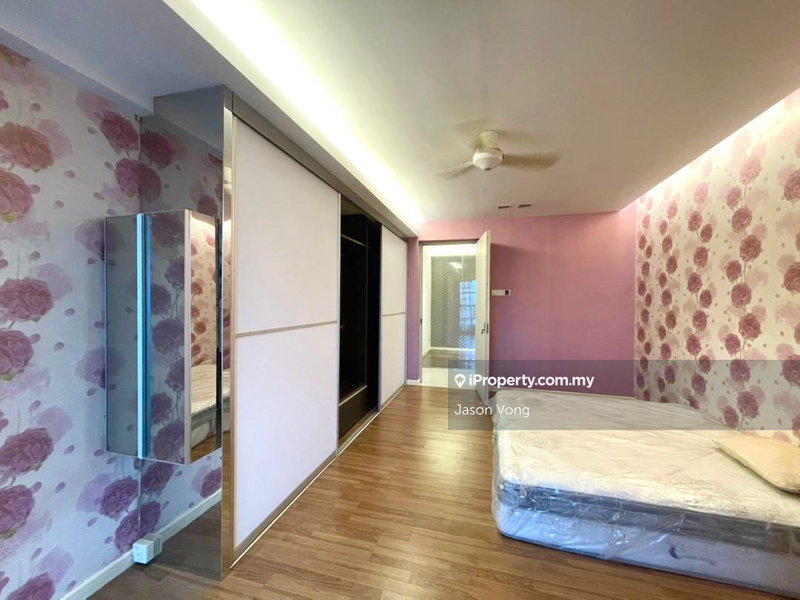 Service Residence for Sale in Saujana Residency by Jason Vong - iProperty.com.my