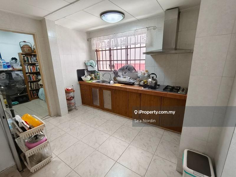 Rumah Berangkai 2 Tingkat untuk Dijual di Bukit Jelutong, Shah Alam oleh Sa'a Nordin - iProperty.com.my