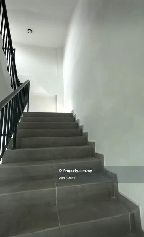 Factory for Rent in Kawasan Perindustrian Balakong, Balakong by Alex Chen - iProperty.com.my