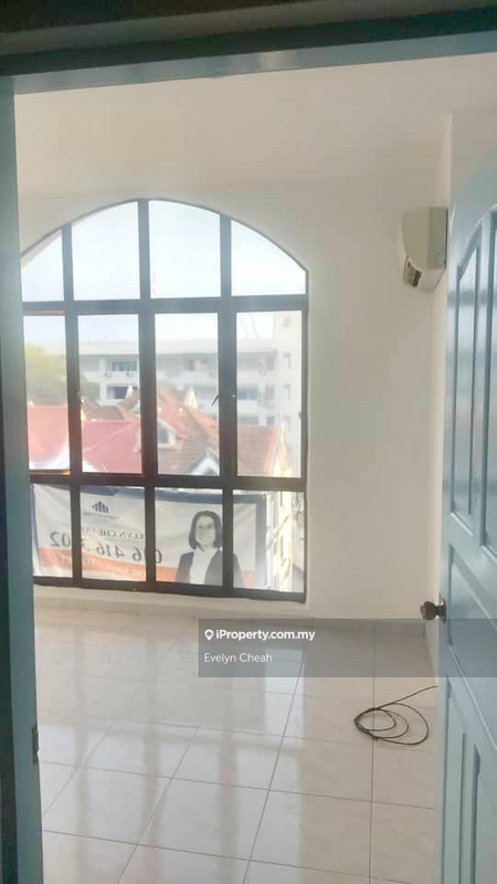 Townhouse for Sale in Bayan Lepas, Bayan Baru by Evelyn Cheah - iProperty.com.my