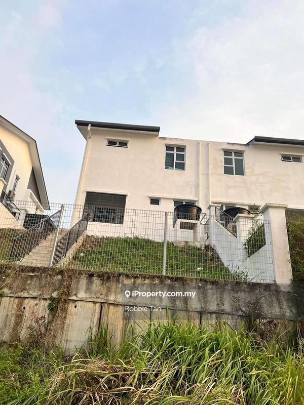 Rumah Berkembar untuk Dijual di Taman Pulai Mutiara, Iskandar Puteri (Nusajaya) oleh Robbie Tan - iProperty.com.my