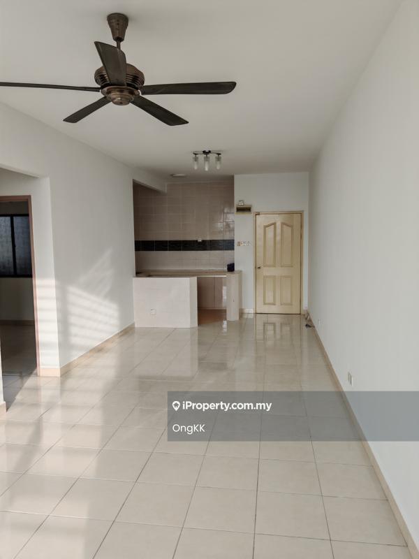 Kondominium untuk Dijual di Sierra Residency oleh OngKK - Living Room - iProperty.com.my