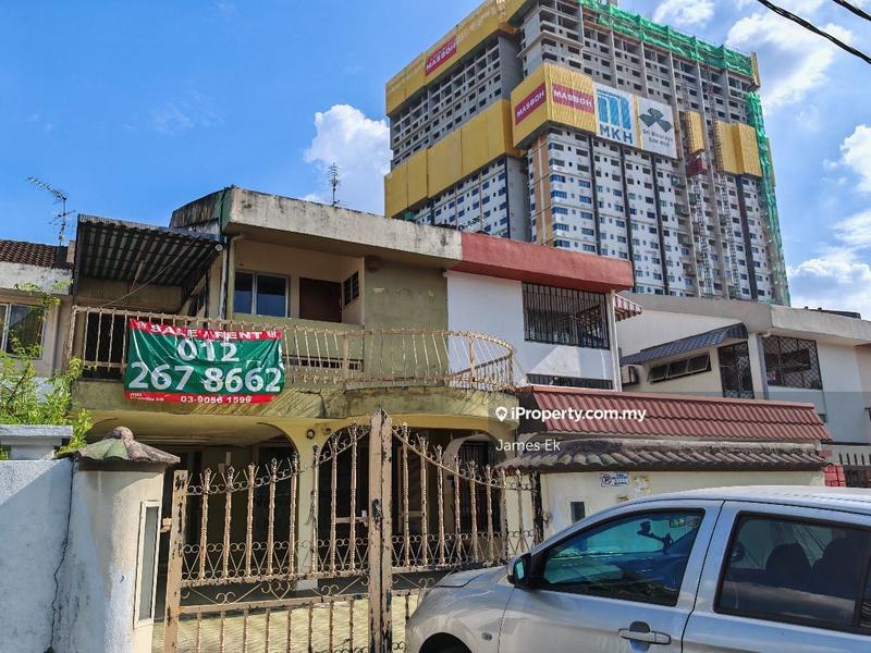 Rumah Teres 2-Tingkat untuk Dijual di Taman Pertama, Cheras oleh James Ek - iProperty.com.my