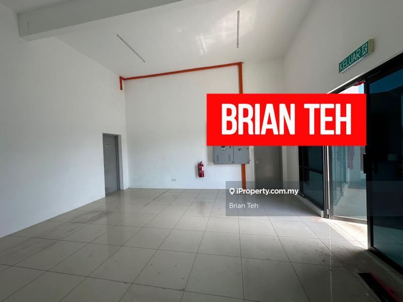 For Rent - 1.5 Storey Semi D Light Industrial Factory Rent at Permatang Tinggi