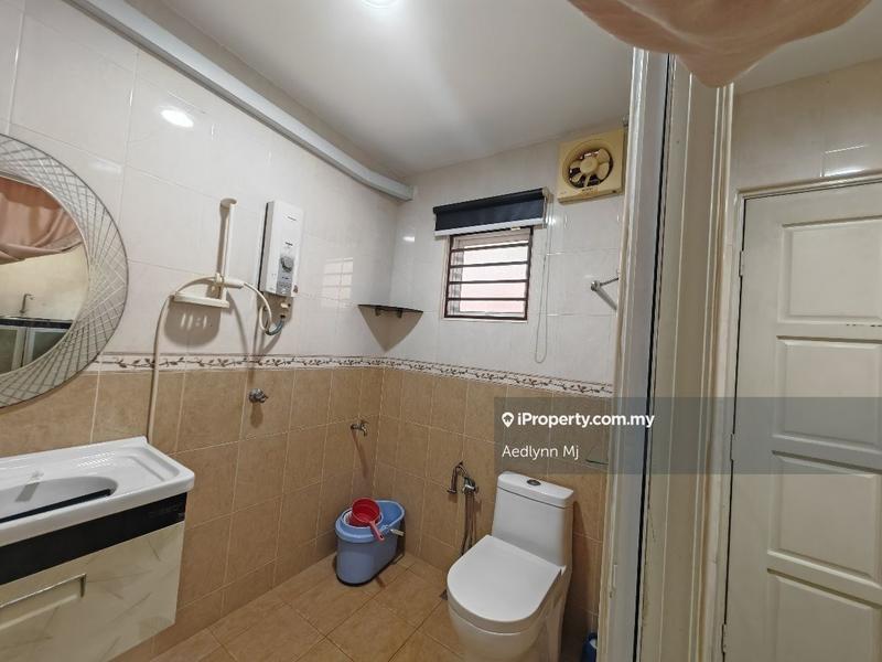 Rumah Berangkai 2.5 Tingkat untuk Dijual di Taman Meranti Jaya, Puchong oleh Aedlynn Mj - iProperty.com.my
